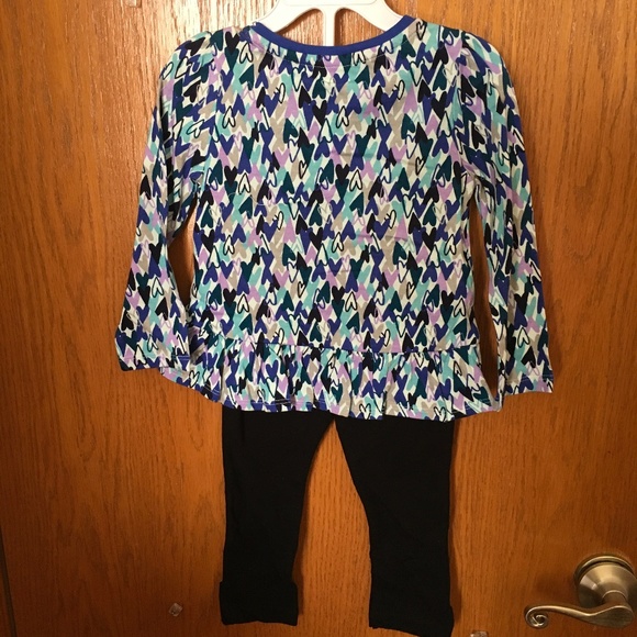 Gymboree girl 2 piece set size 2T. - Picture 2 of 7